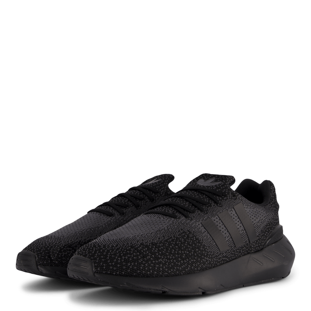 Swift Run 22 Core Black / Core Black