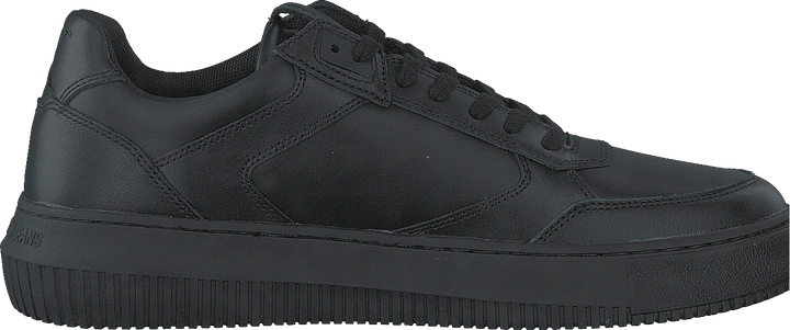 Chaussures à lacets à semelle épaisse et semelle noire
