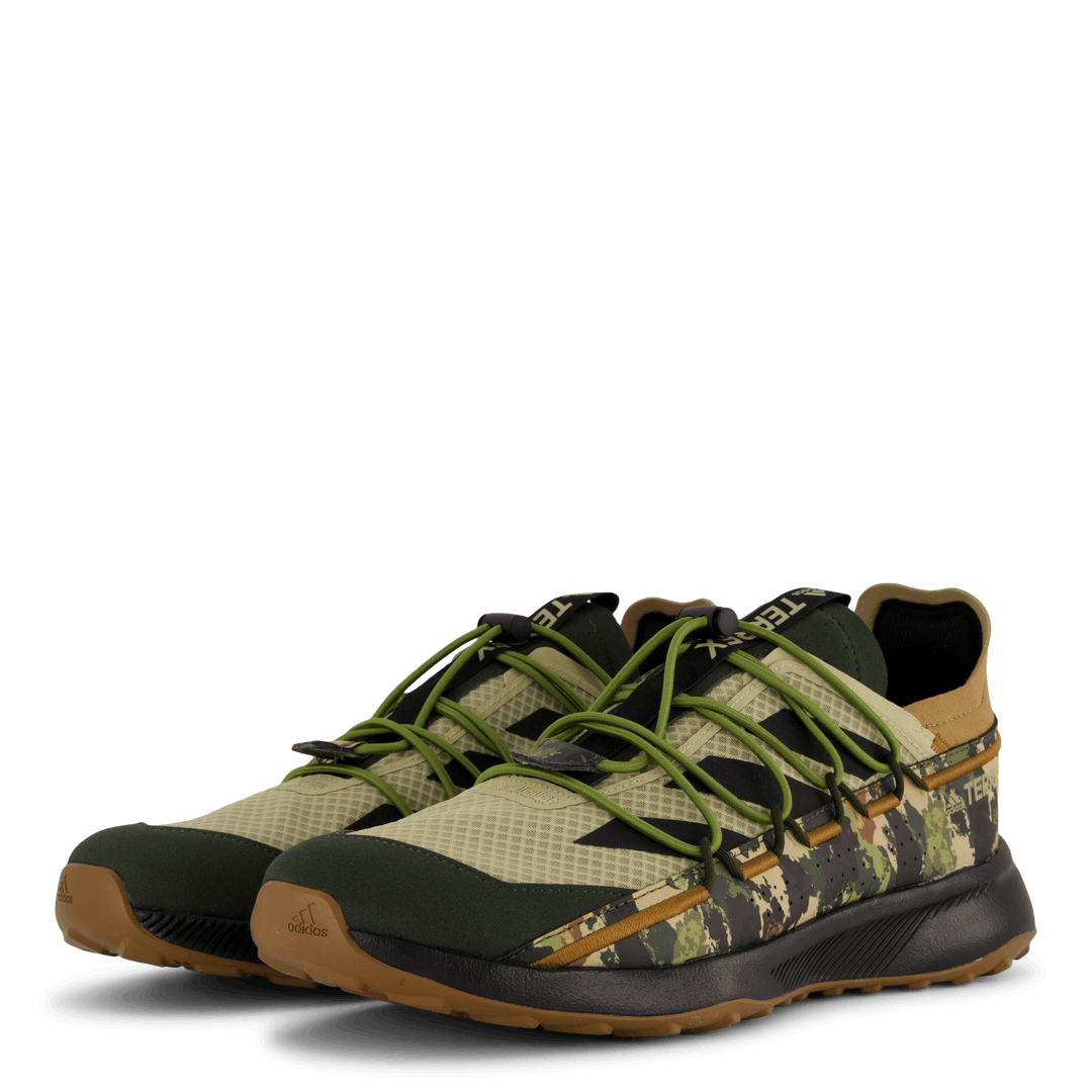 Terrex Voyager 21 Core Black / Solid Green