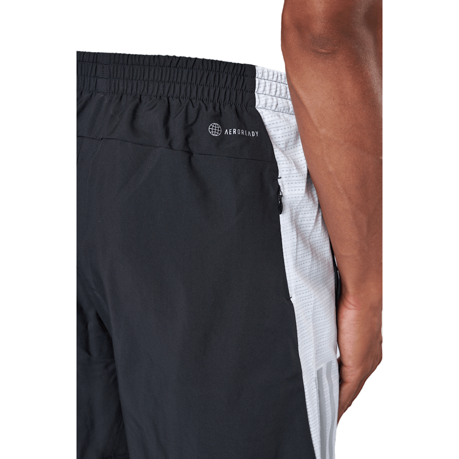 Own The Run Sho Black/white/refsil