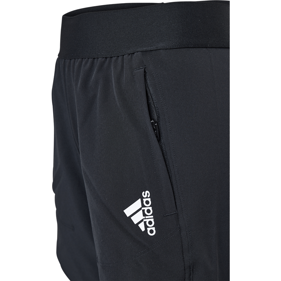 B D4s Krátka čierna/gretka/biela