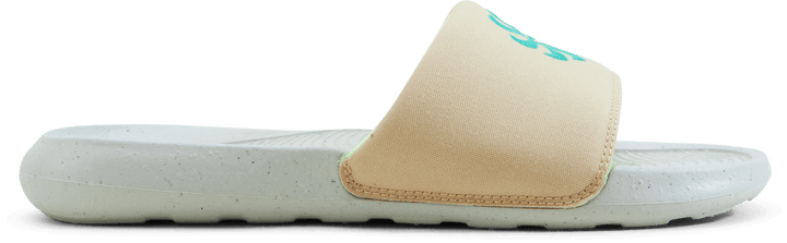 Nike Victori One
