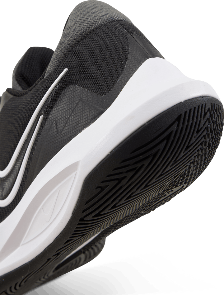 Nike Precision Vi