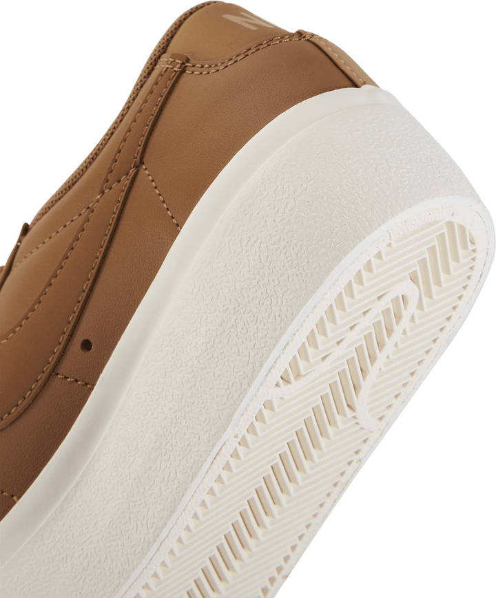 Nike Blazer Low Platform WMNS