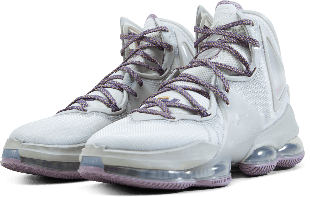 Nike LeBron XIX