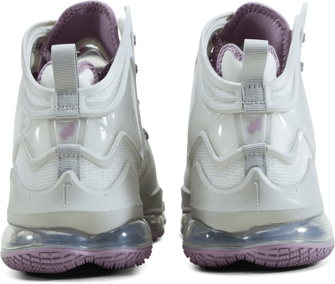 Nike LeBron XIX