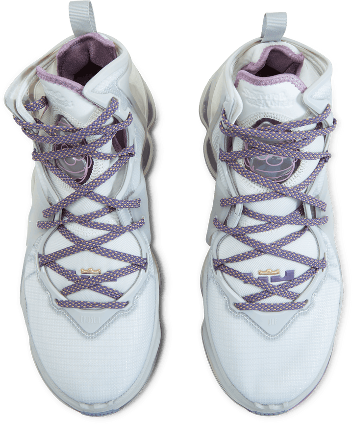 Nike LeBron XIX