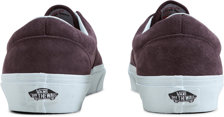 Ua Era Pig Suede Wine Tasting