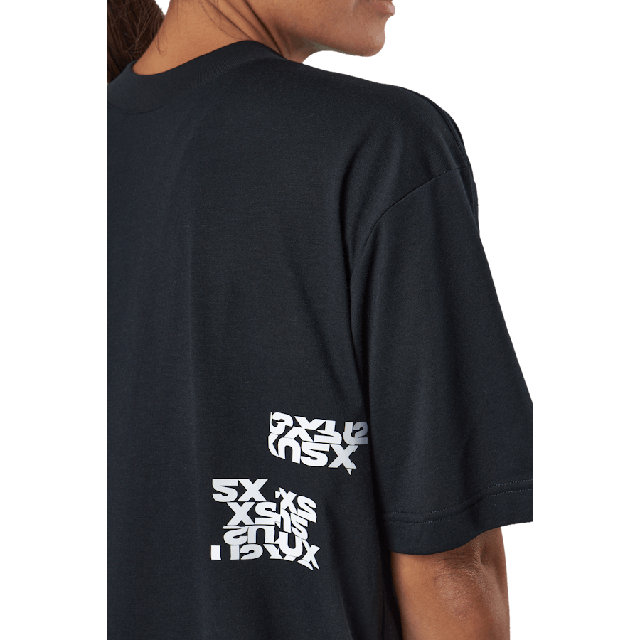 Form Boyfriend Tee Black/white