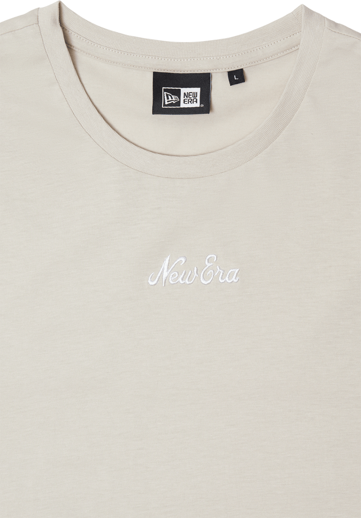 NE ESSENTIAL SCRIPT TEE
