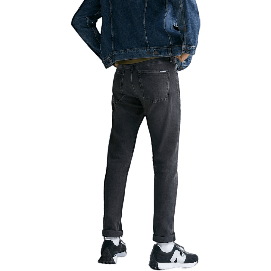 Calvin Klein JeansSlim Taper Denim