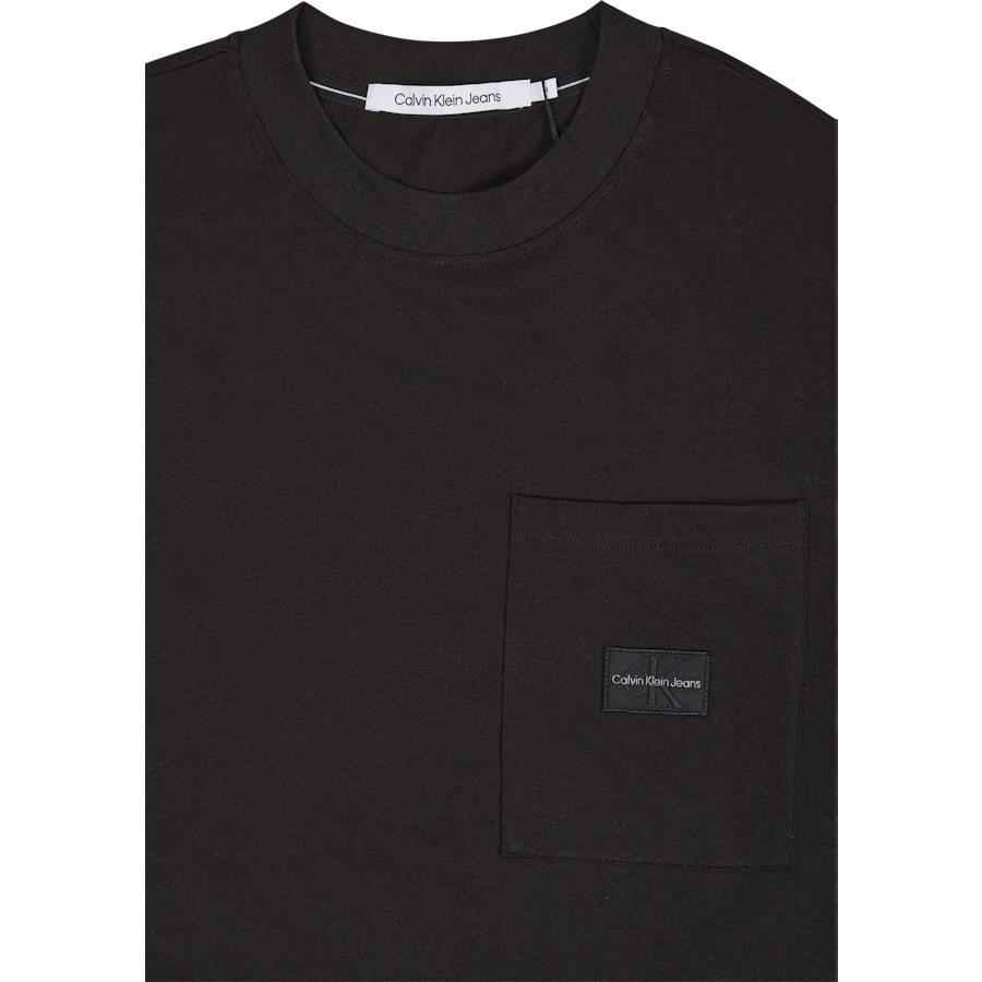 Shrunken Badge Pocket Tee Beh