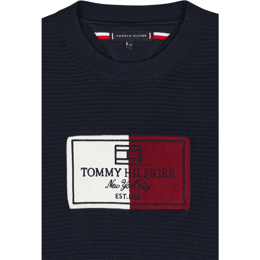 Flag Label Sweater Dw5 Desert Sky – - Main Image