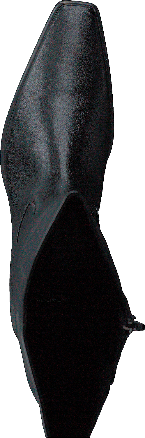 Nella Black