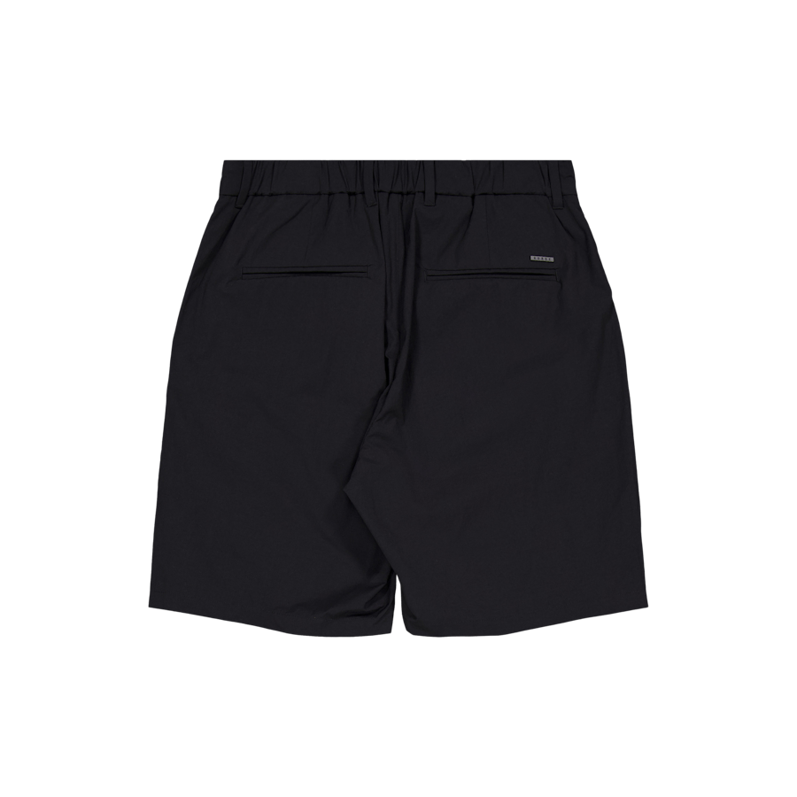 Aaren Travel Light Short Black