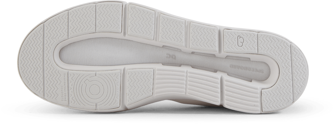 The Roger Advantage All White