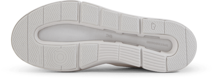 The Roger Advantage All White