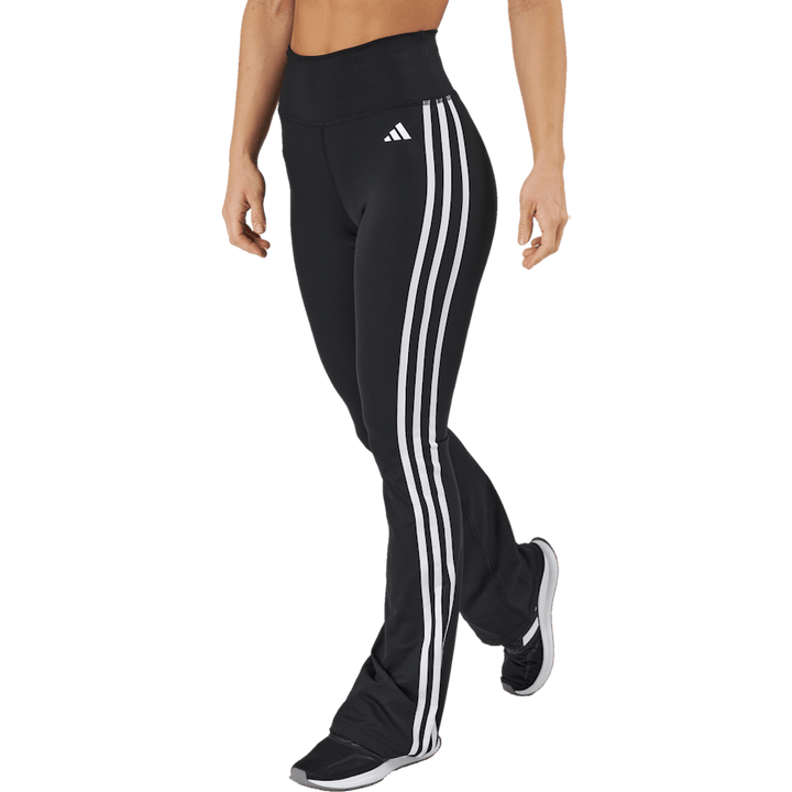 Training Essentials Flared Leggings Black