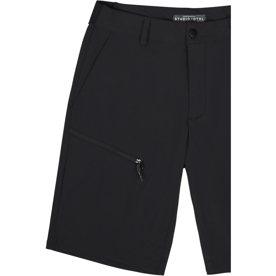 Studio Total Function Chino-Shorts