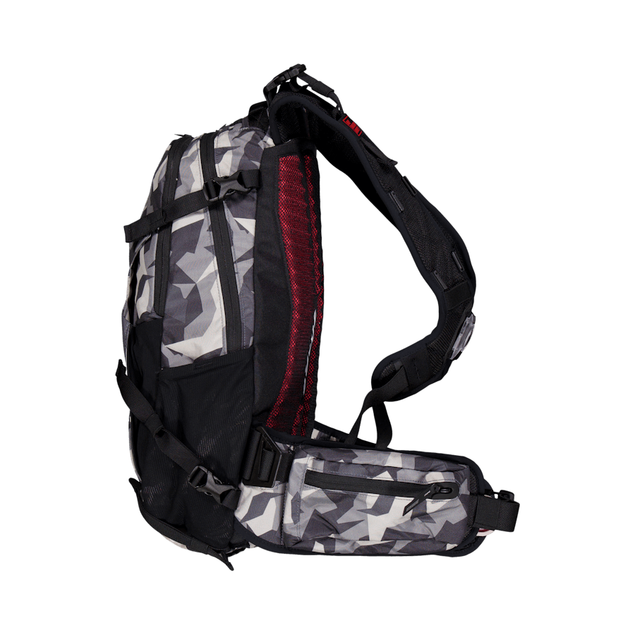 Shred 16l Mtb päevakott Camo/must