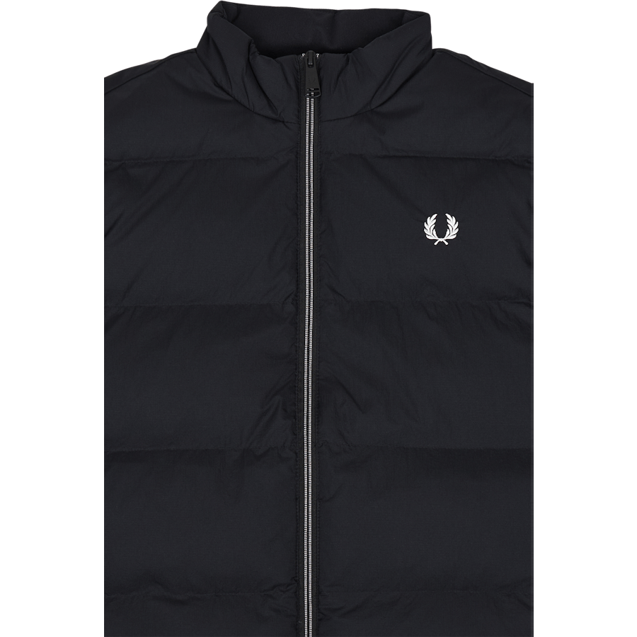 Fred Perry Insulated Gilet 102
