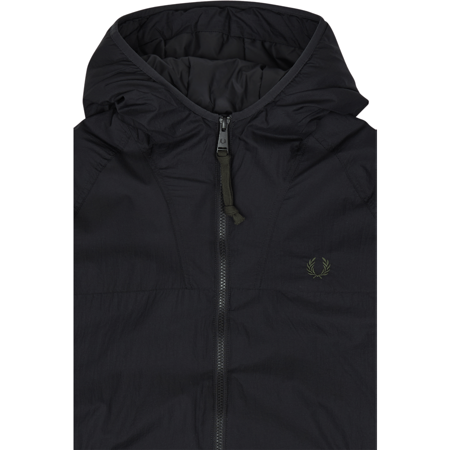 Fred Perry Insulated Hooded Jkt 102