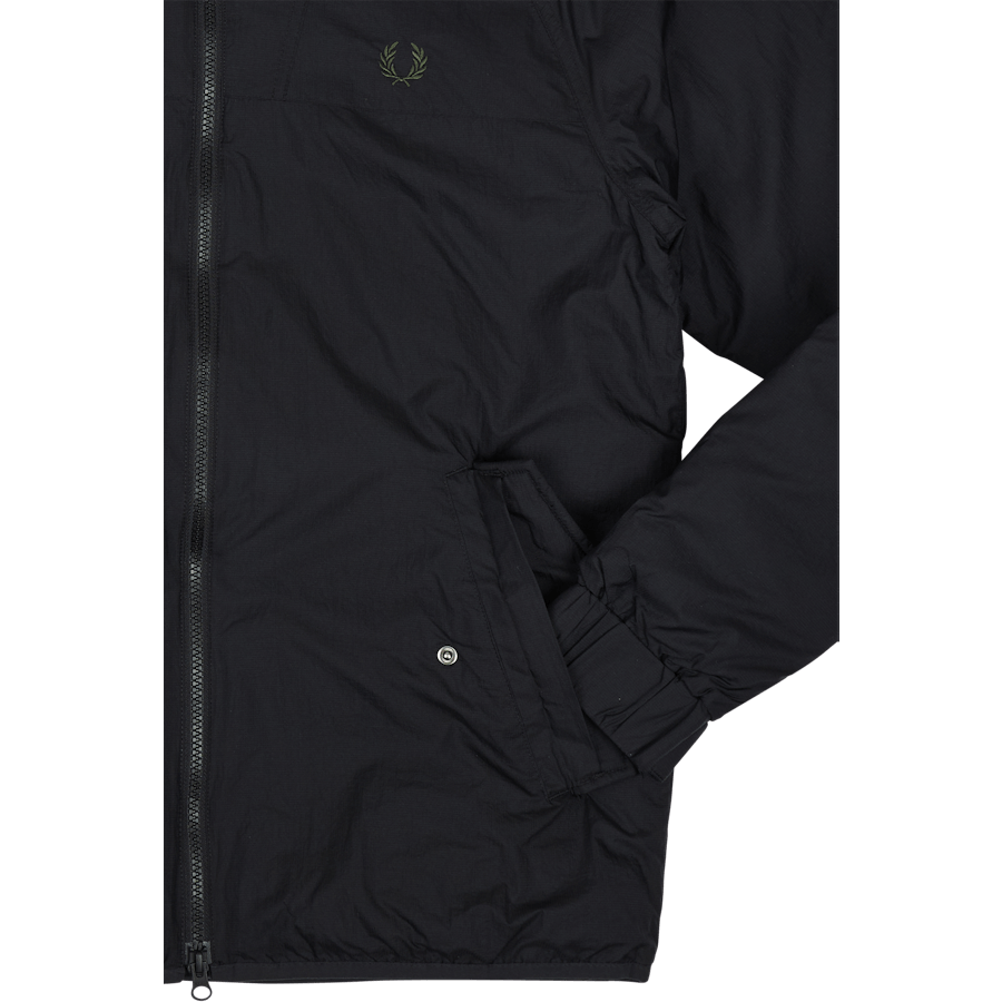 Fred Perry Insulated Hooded Jkt 102