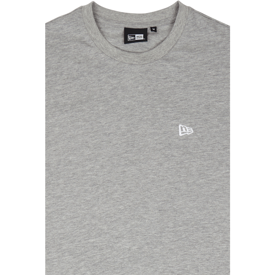 NE ESSENTIALS TEE NEWERA