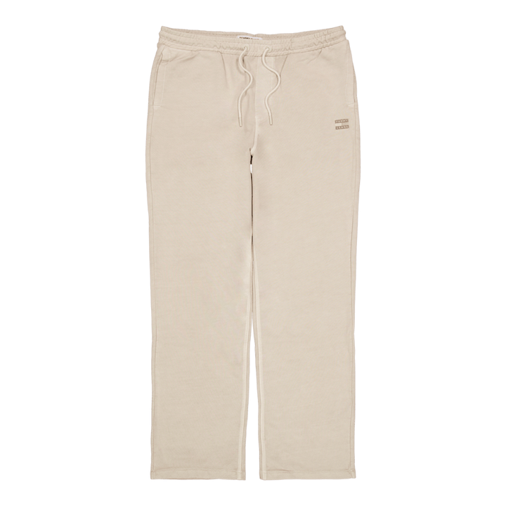 Tjm Aiden Tonal Badge Trck Pnt Newsprint