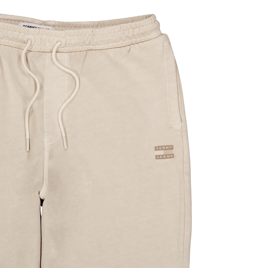 Tjm Aiden Tonal Badge Trck Pnt Newsprint