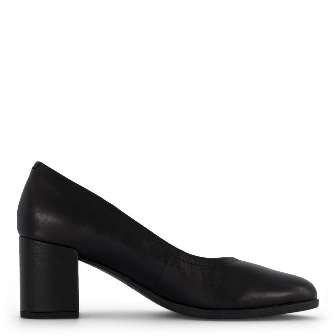 Freva55 Court Black Leather