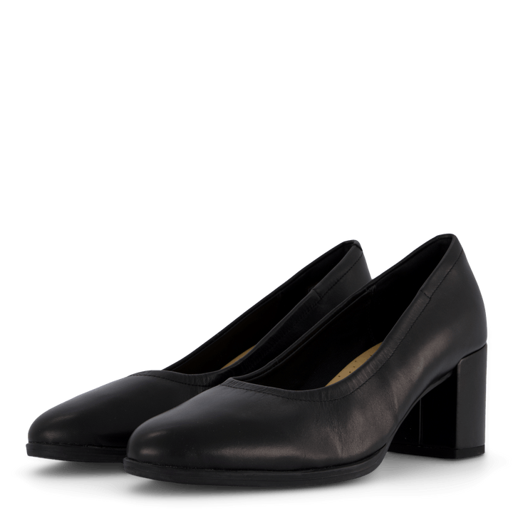 Freva55 Court Black Leather