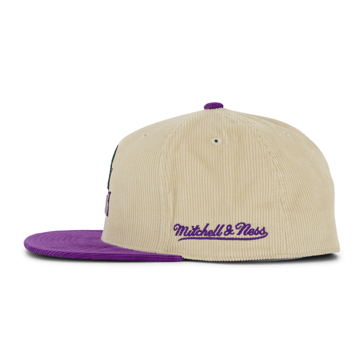 Bucks 2t Team Cord Fitted HWC