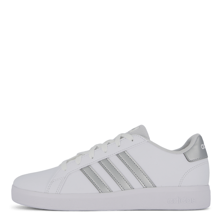 Grand Court Lifestyle Tennis Lace-Up Shoes Cloud White / Matte Silver / Matte Silver