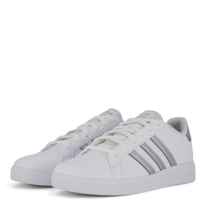 Grand Court Lifestyle Tennis Lace-Up Shoes Cloud White / Matte Silver / Matte Silver