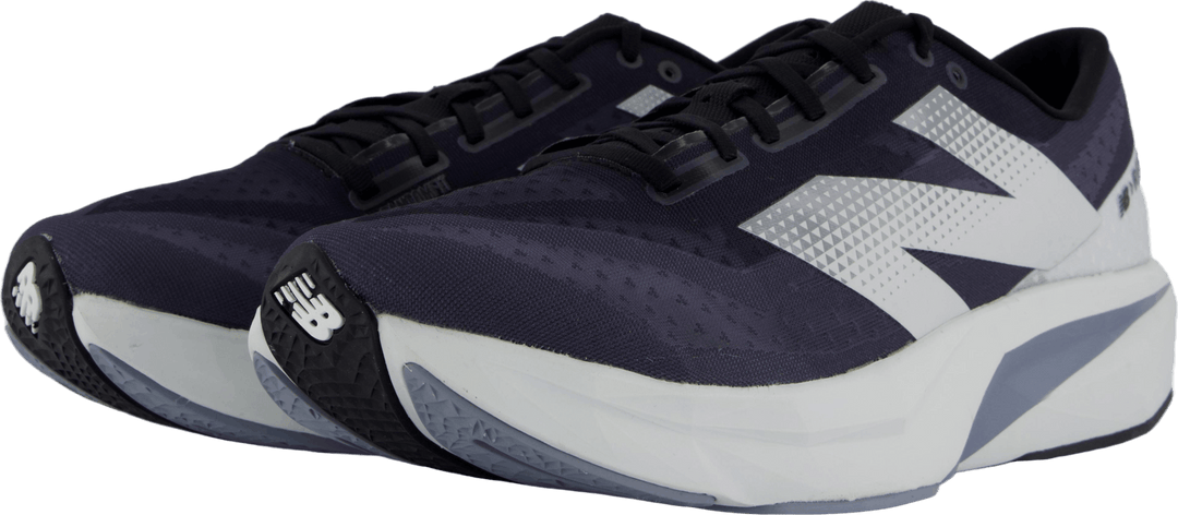 New Balance Fuelcell Rebel V4 Grå