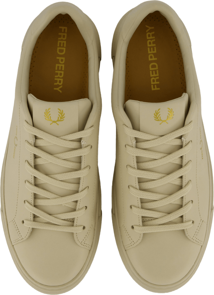 B71 Leather Sneaker U76