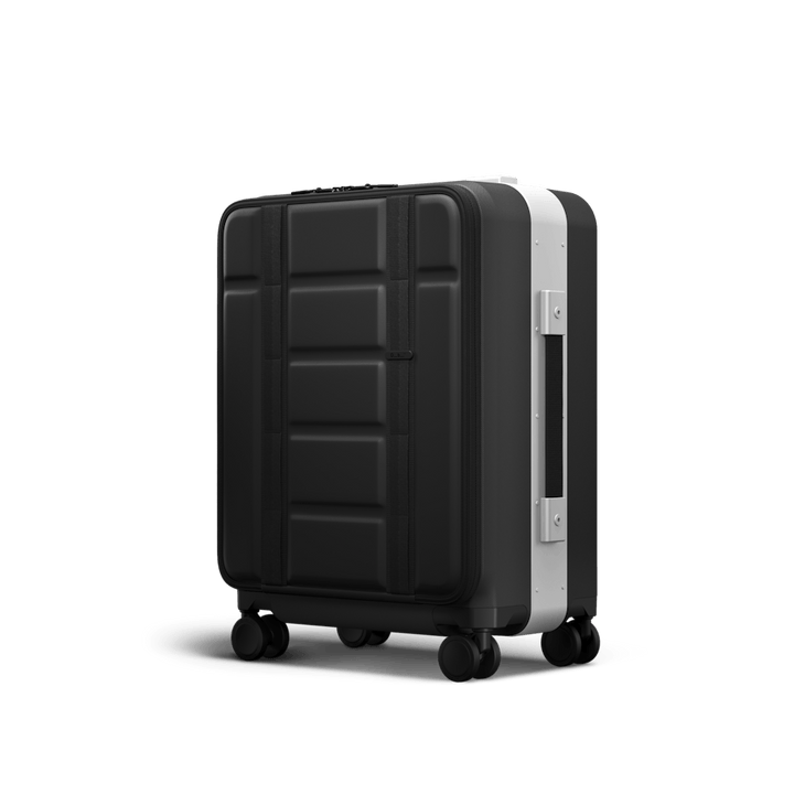 Ramverk Pro Carry-on Silver