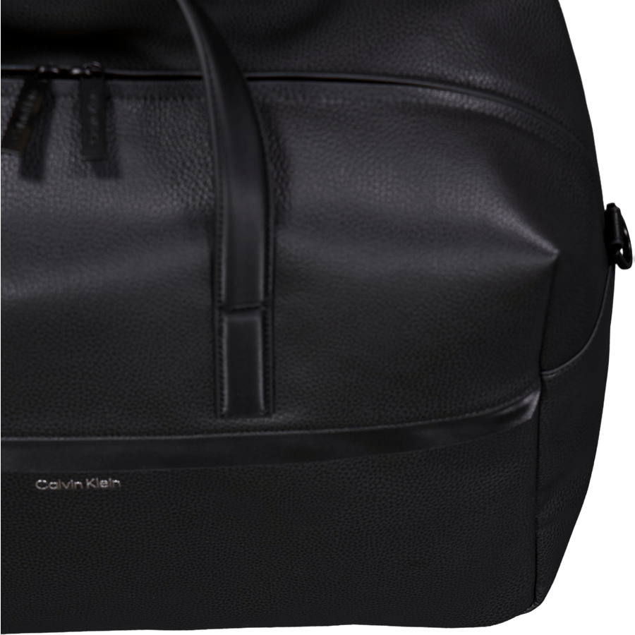 Ck Must Weekender Beh Ck Black Pebble