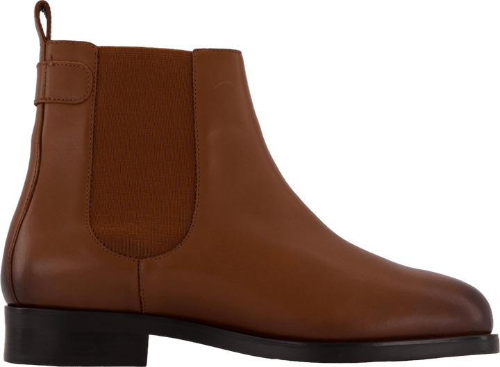 Th Stud Leather Low Chelsea Cognac Brown