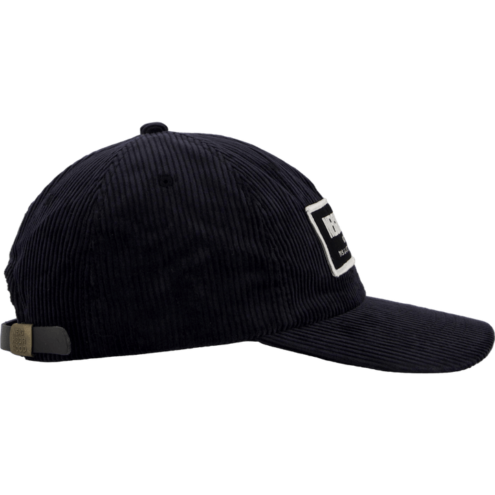Cappellino in velluto a coste nero
