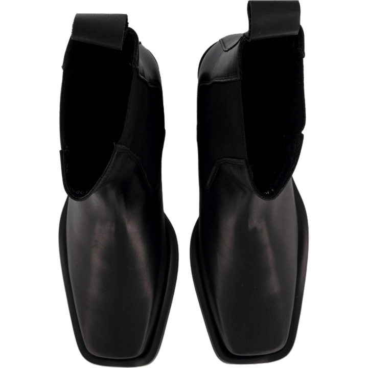 Anine Black