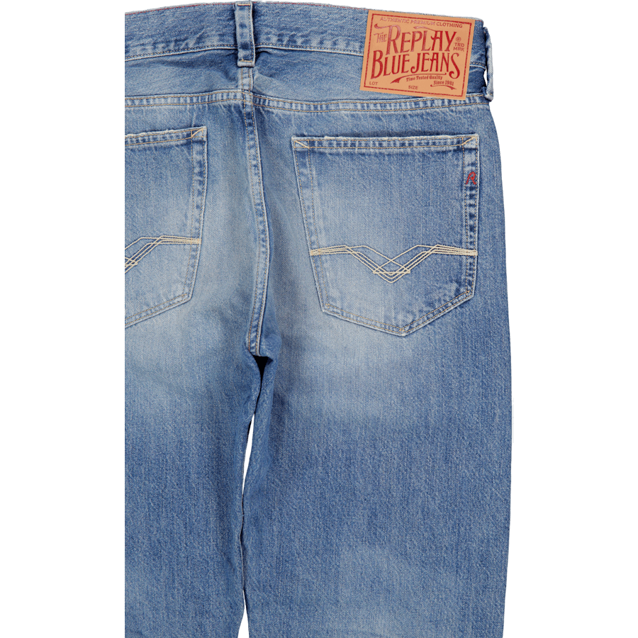 Neaal Red Attitude Tapered Medium Blue
