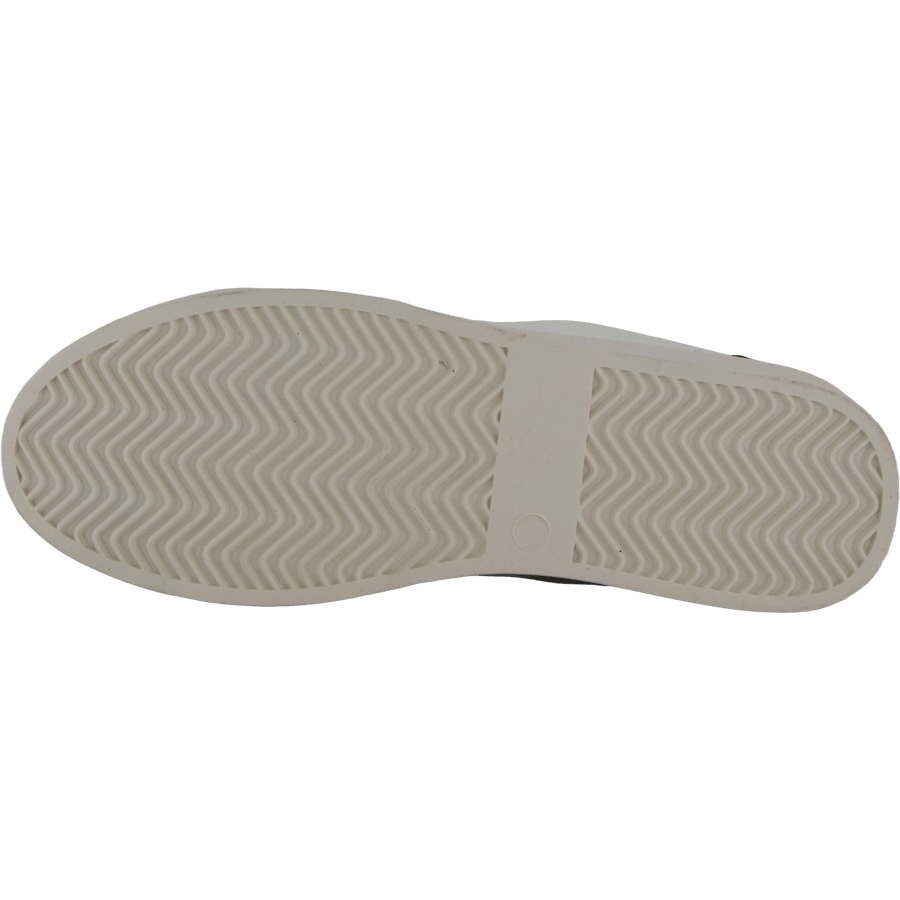 Cleo W Black