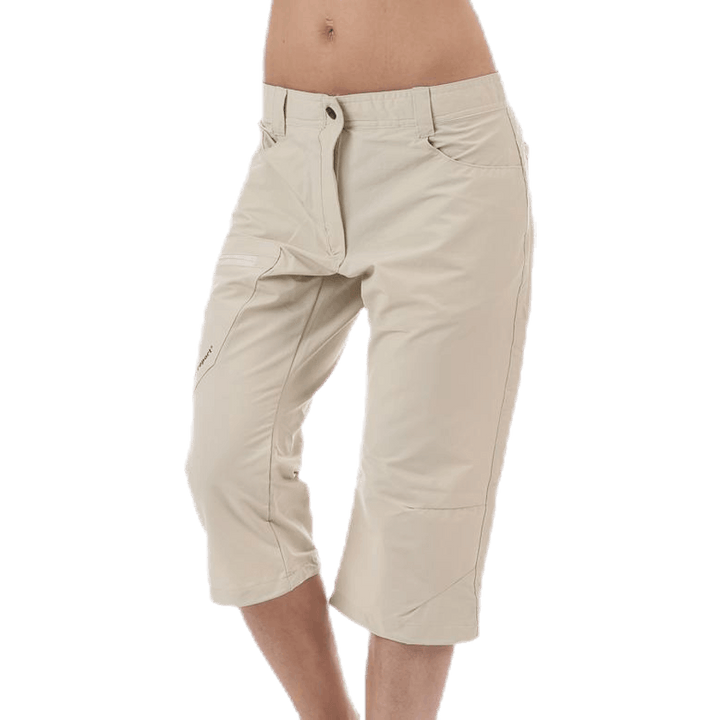 Ann Beige
