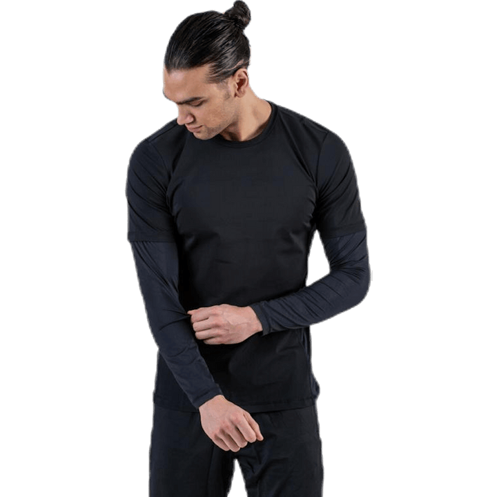 Avery LS Tech Tee Black