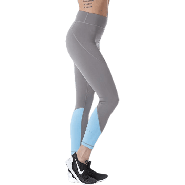 Freja Grey