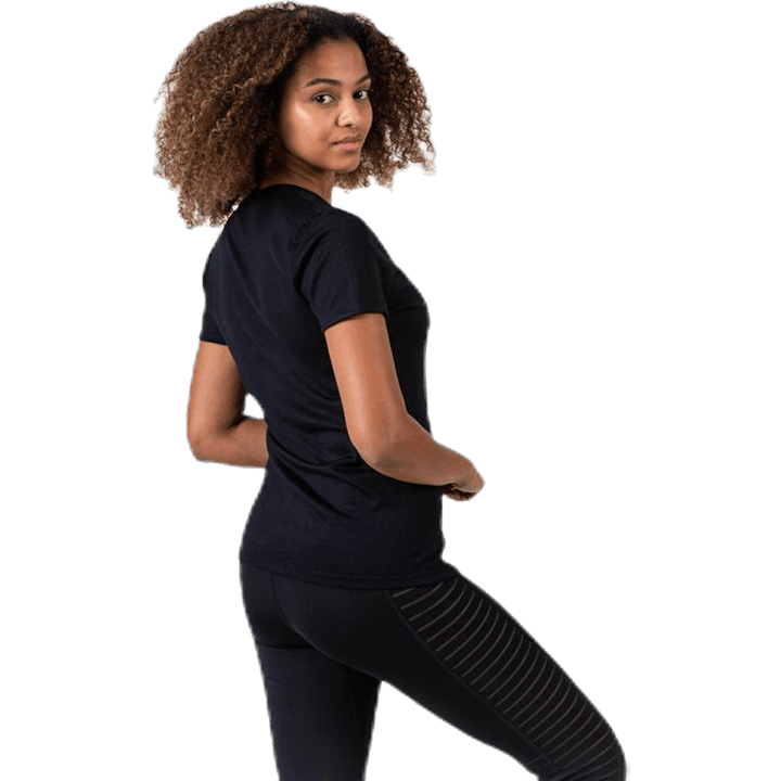 Flora Merino SS Schwarz