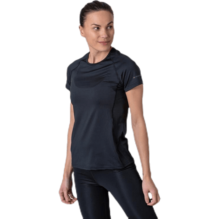 Maia Tee Black