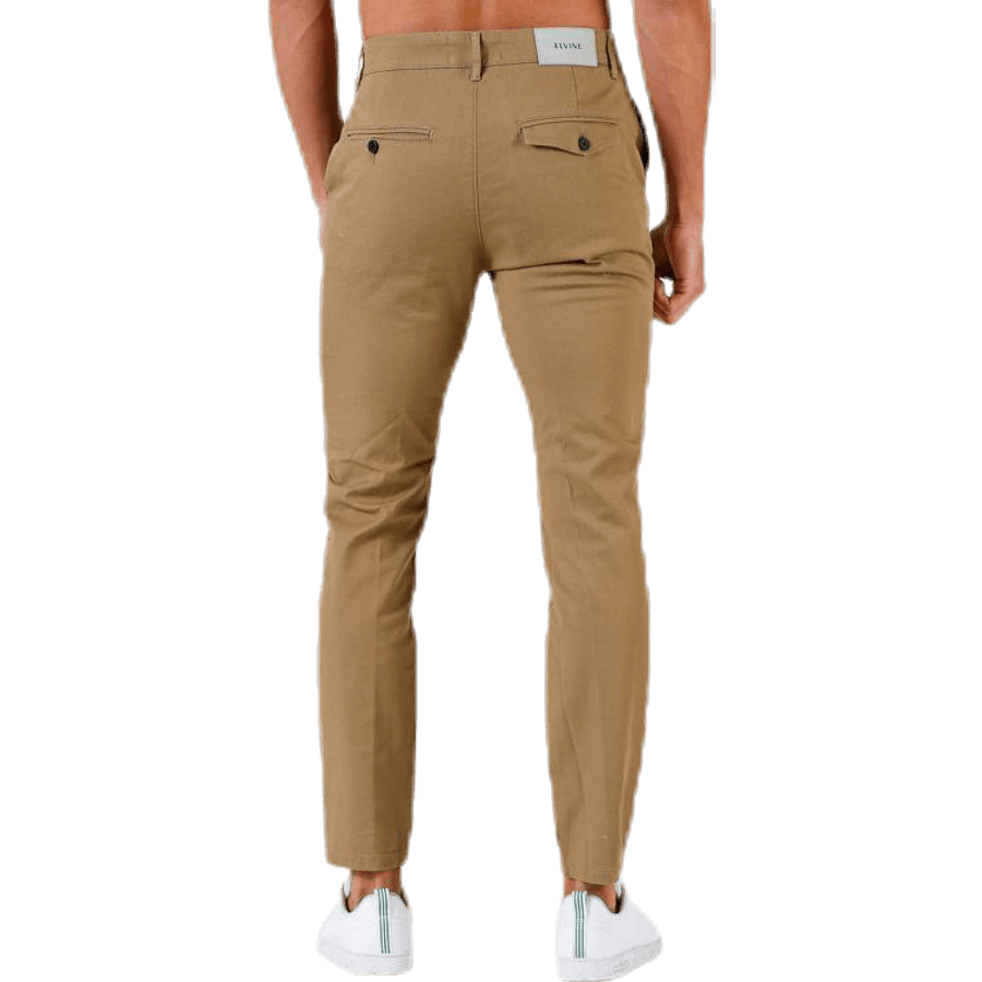 Karminrot Beige